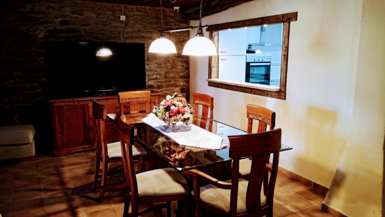 La Casona De Sarria Hostel Bagian luar foto