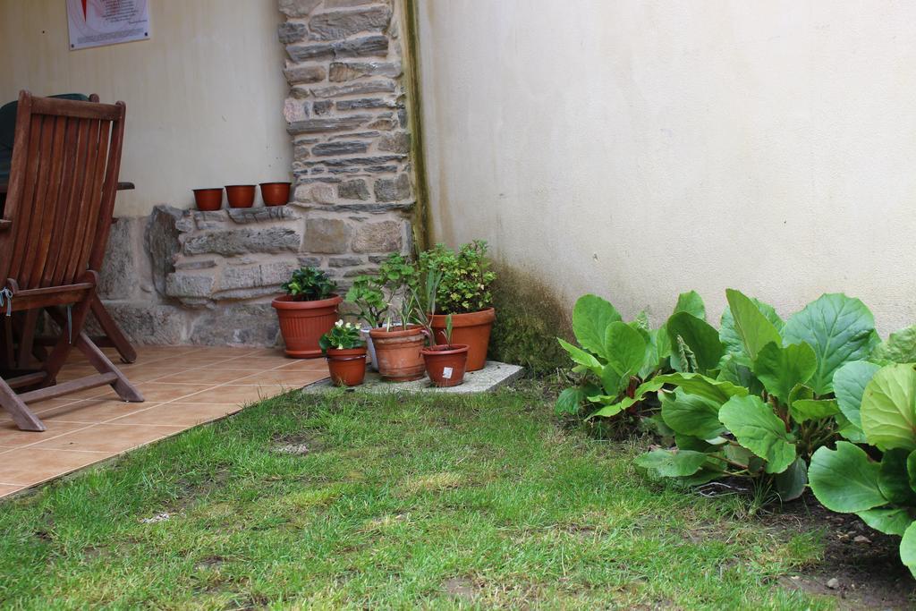 La Casona De Sarria Hostel Bagian luar foto