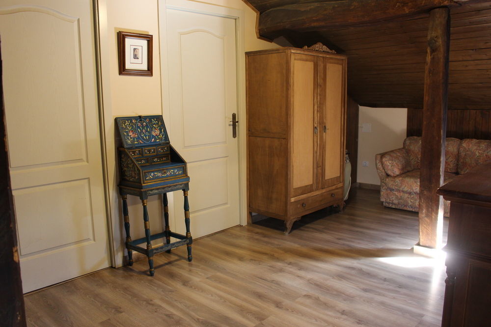 La Casona De Sarria Hostel Bagian luar foto