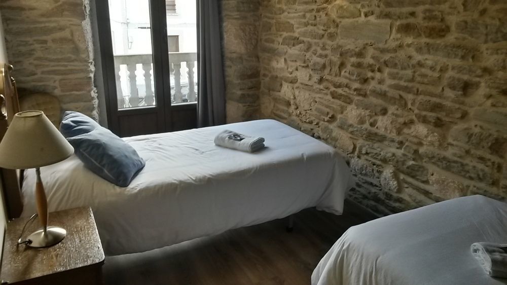 La Casona De Sarria Hostel Bagian luar foto